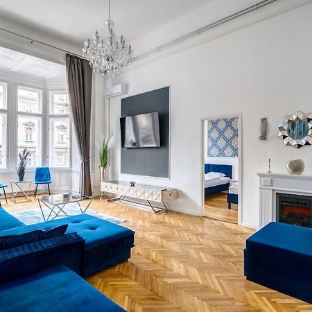 Appartement Andrassy Grandeur With Indoor Parking à Budapest Extérieur photo