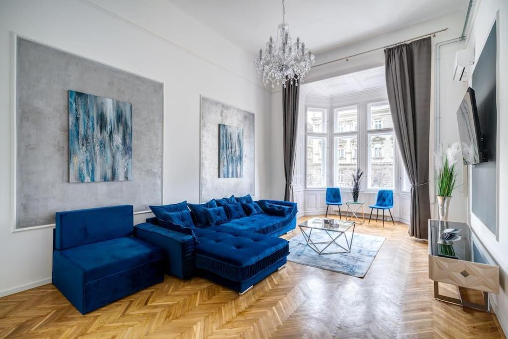 Appartement Andrassy Grandeur With Indoor Parking à Budapest Extérieur photo
