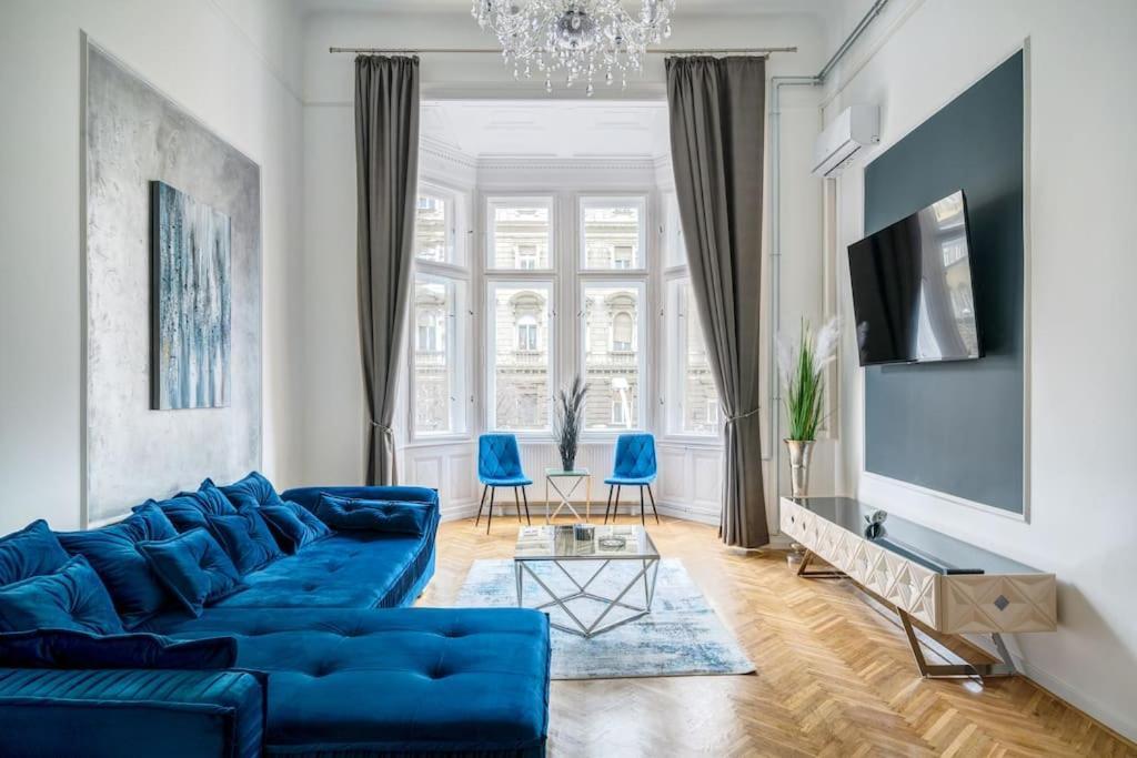 Appartement Andrassy Grandeur With Indoor Parking à Budapest Extérieur photo